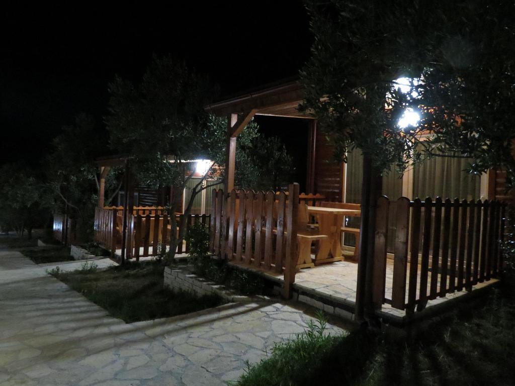 Campsite Kaya Pakostane Exterior photo
